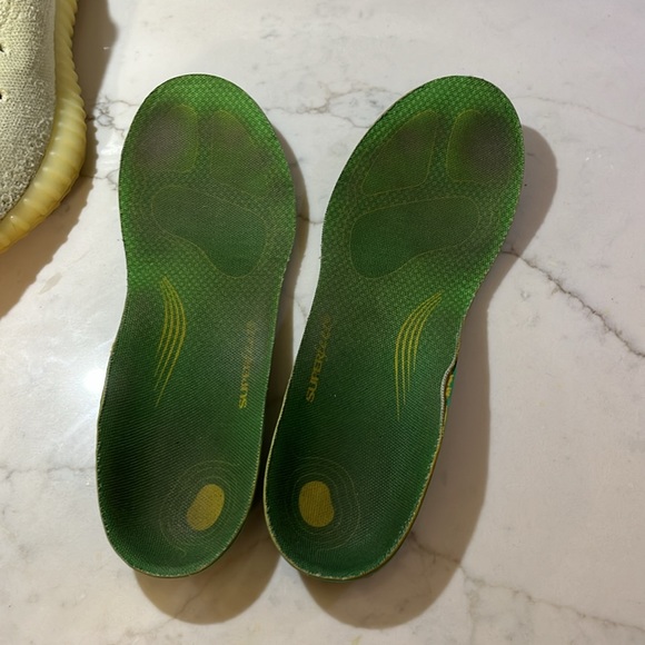 Used Yeezy 350 V2 Butters - Picture 6 of 7